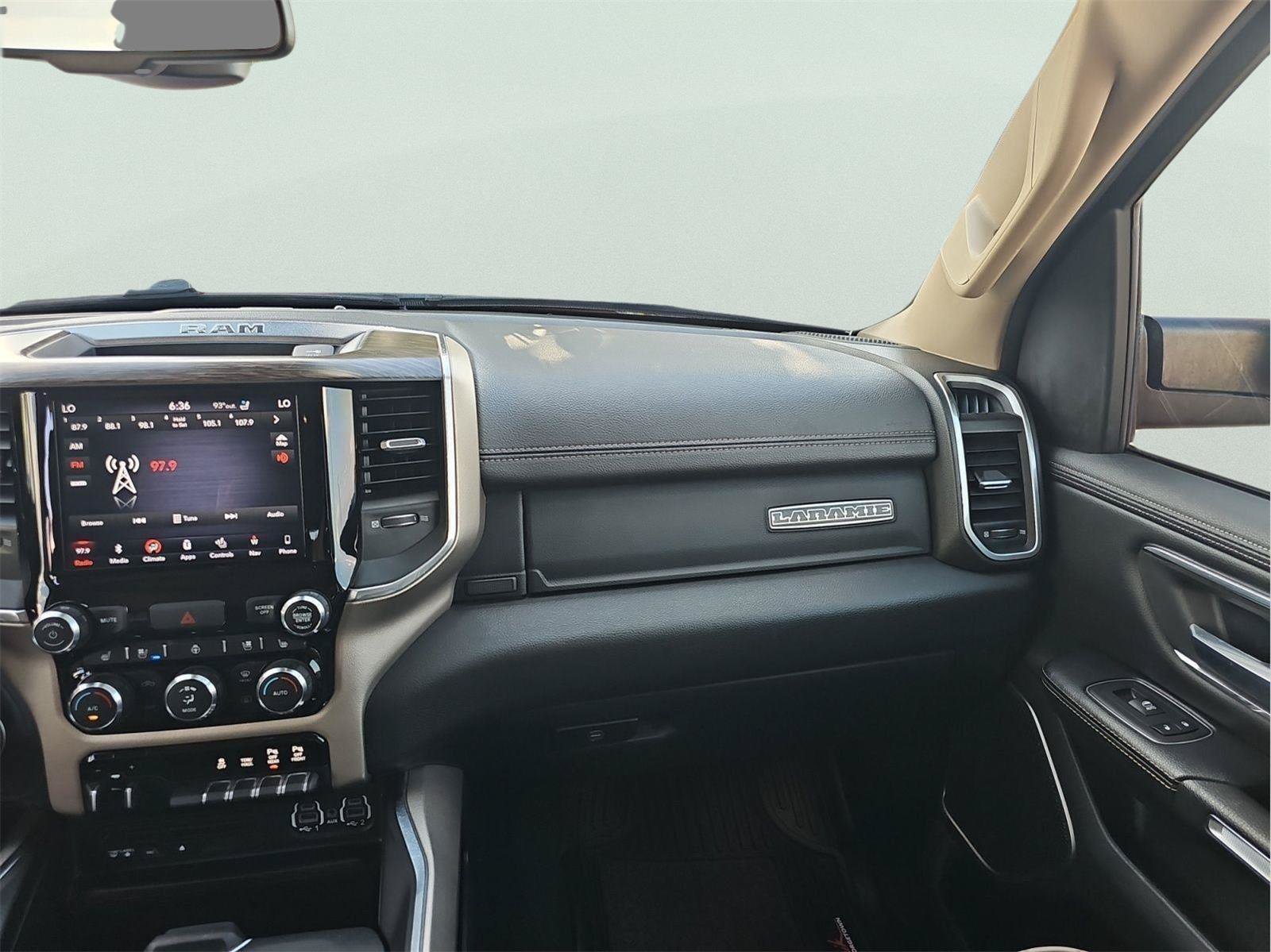 Used 2019 RAM 1500 Laramie AWD/4WD image 22