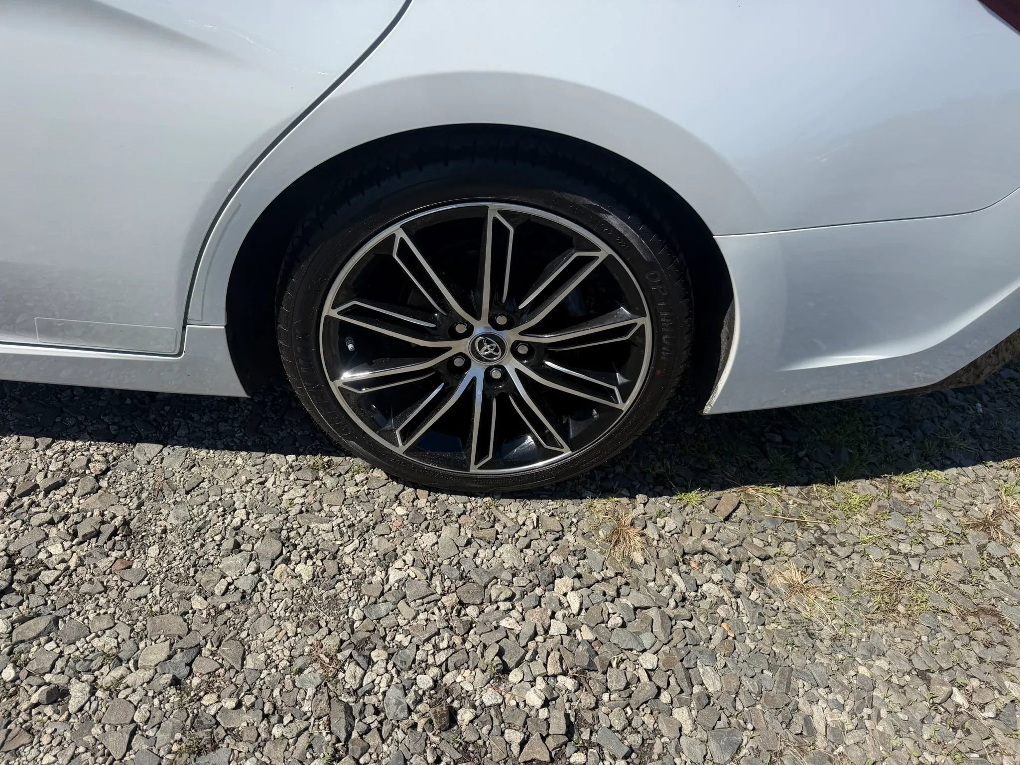 Used 2019 Toyota Avalon XSE w/ All Weather Liner Package FWD image 9