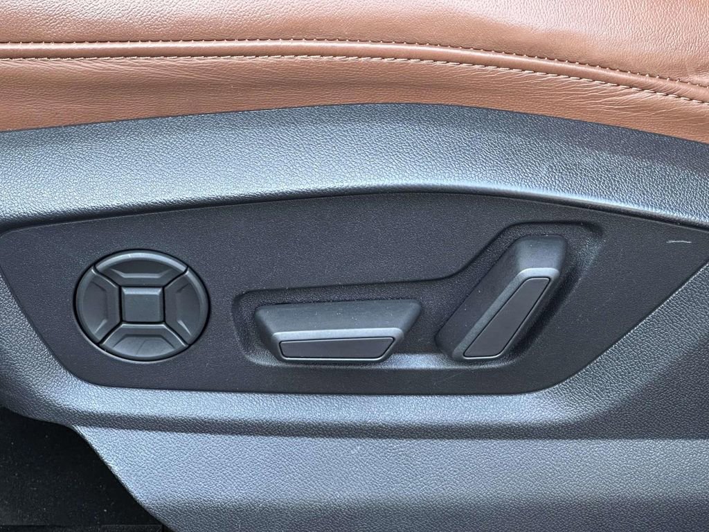 Used 2021 Audi Q8 Prestige AWD/4WD image 15