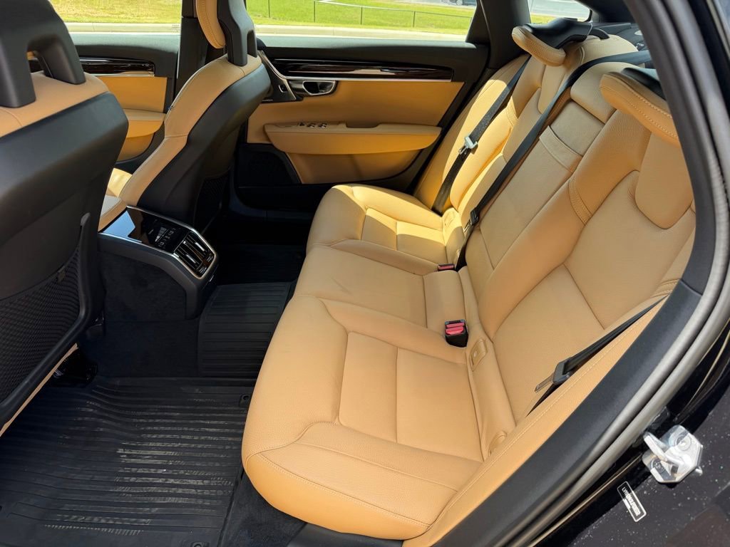 Used 2018 Volvo S90 T6 Momentum w/ Protection Package Premier image 14