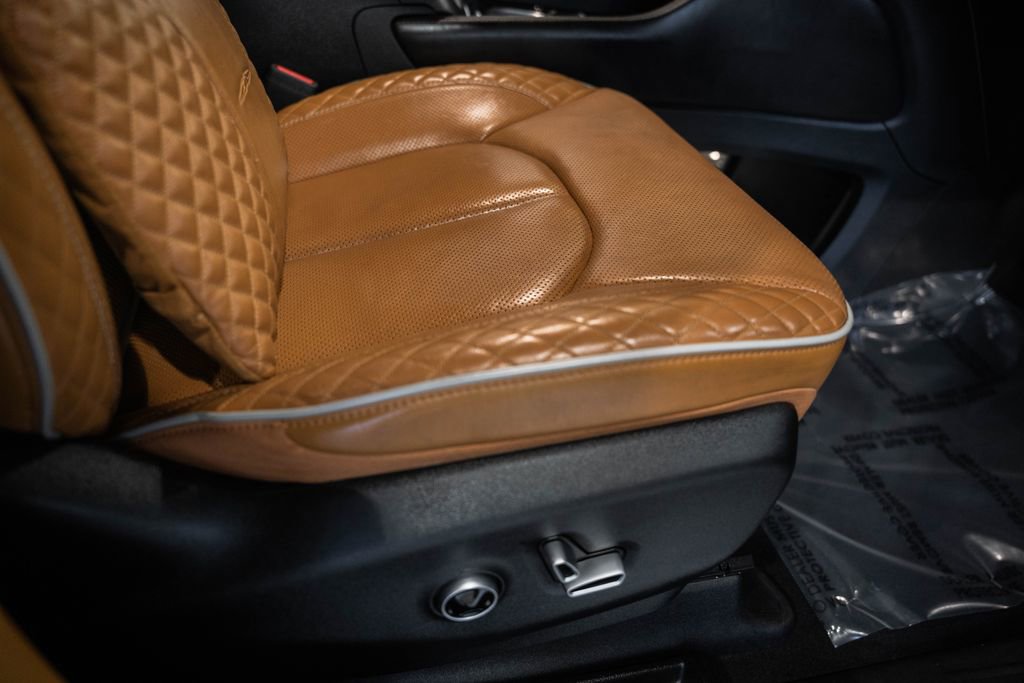 Used 2022 Chrysler Pacifica Pinnacle FWD image 42