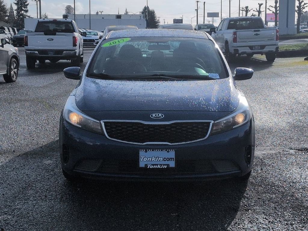 Used 2017 Kia Forte LX image 8
