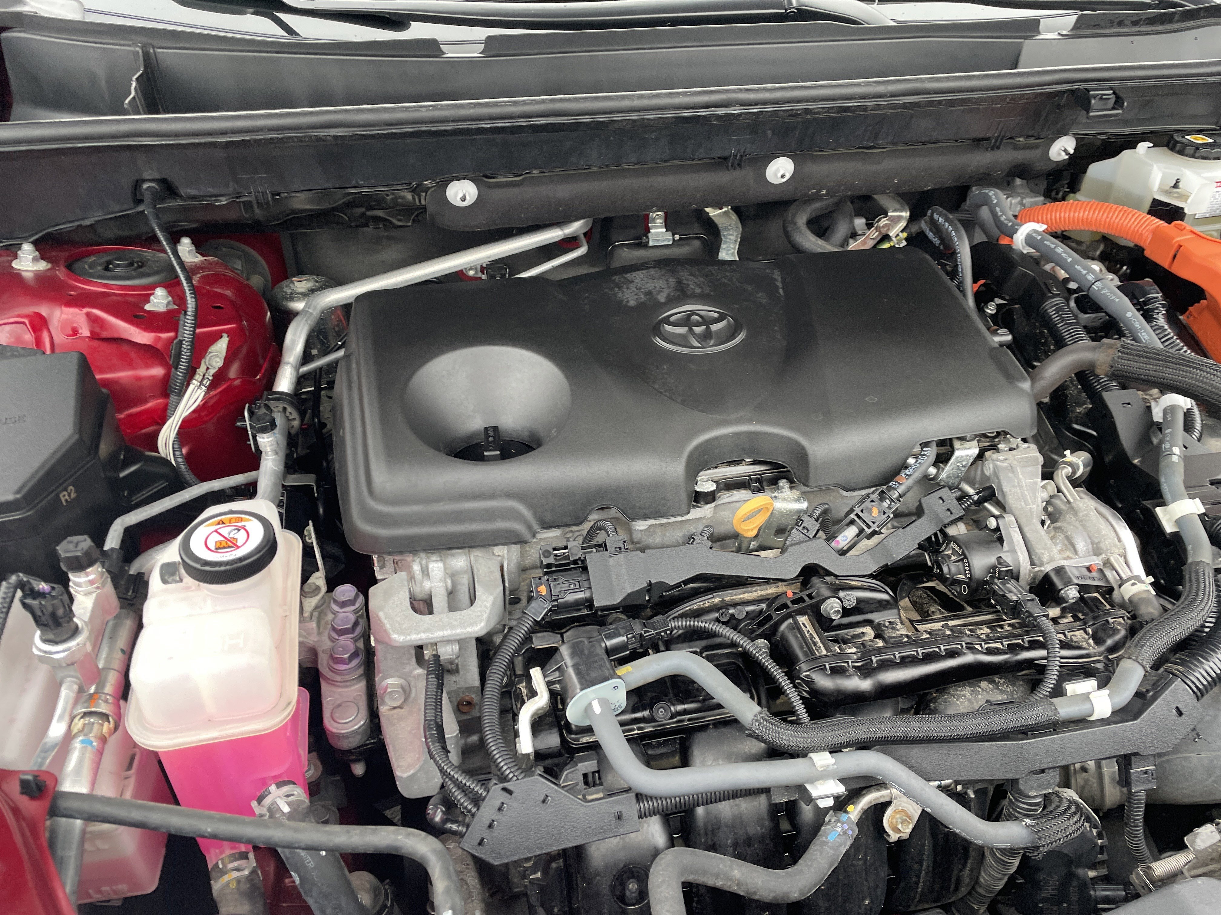 Used 2021 Toyota RAV4 XLE image 35