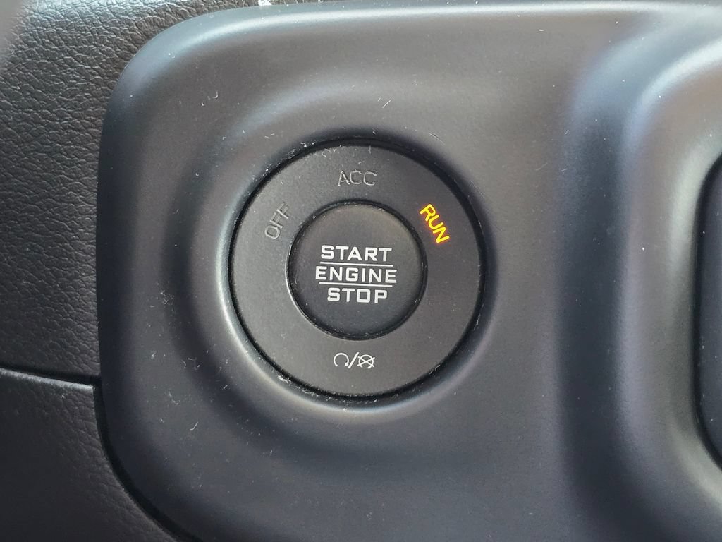 Used 2019 Jeep Wrangler Sport AWD/4WD image 34