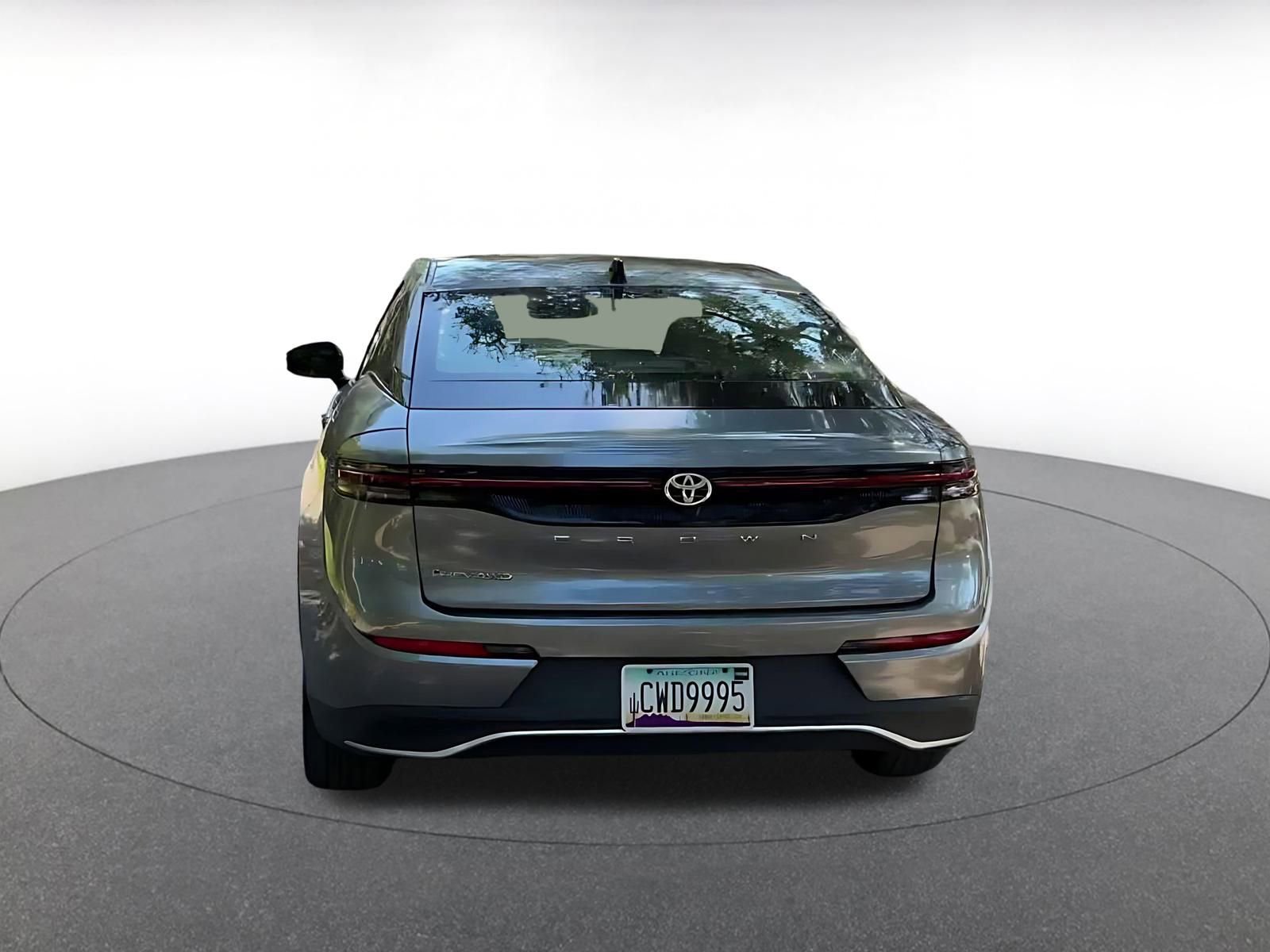 Used 2025 Toyota Crown XLE image 12