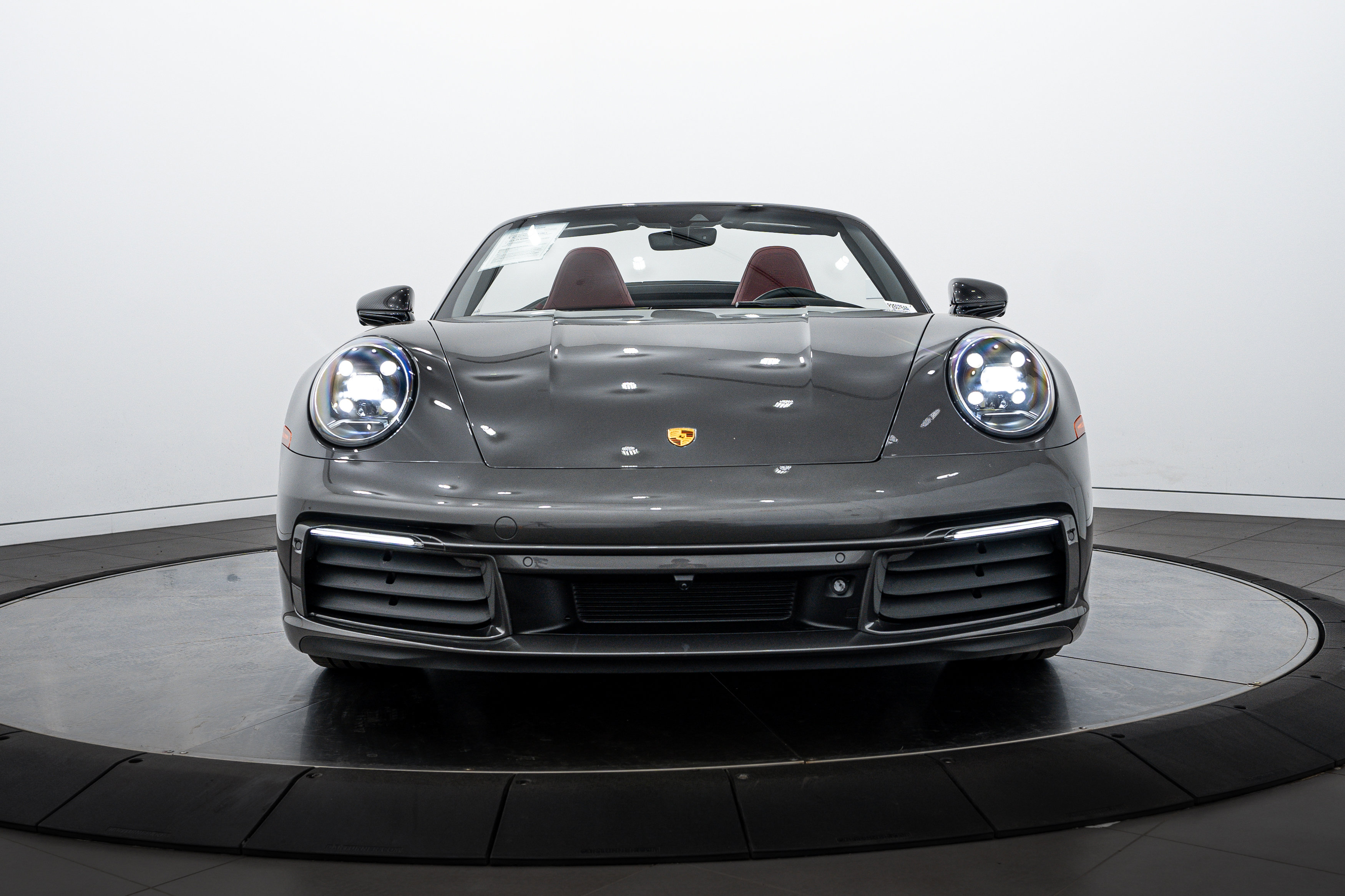 Certified 2024 Porsche 911 Carrera image 9