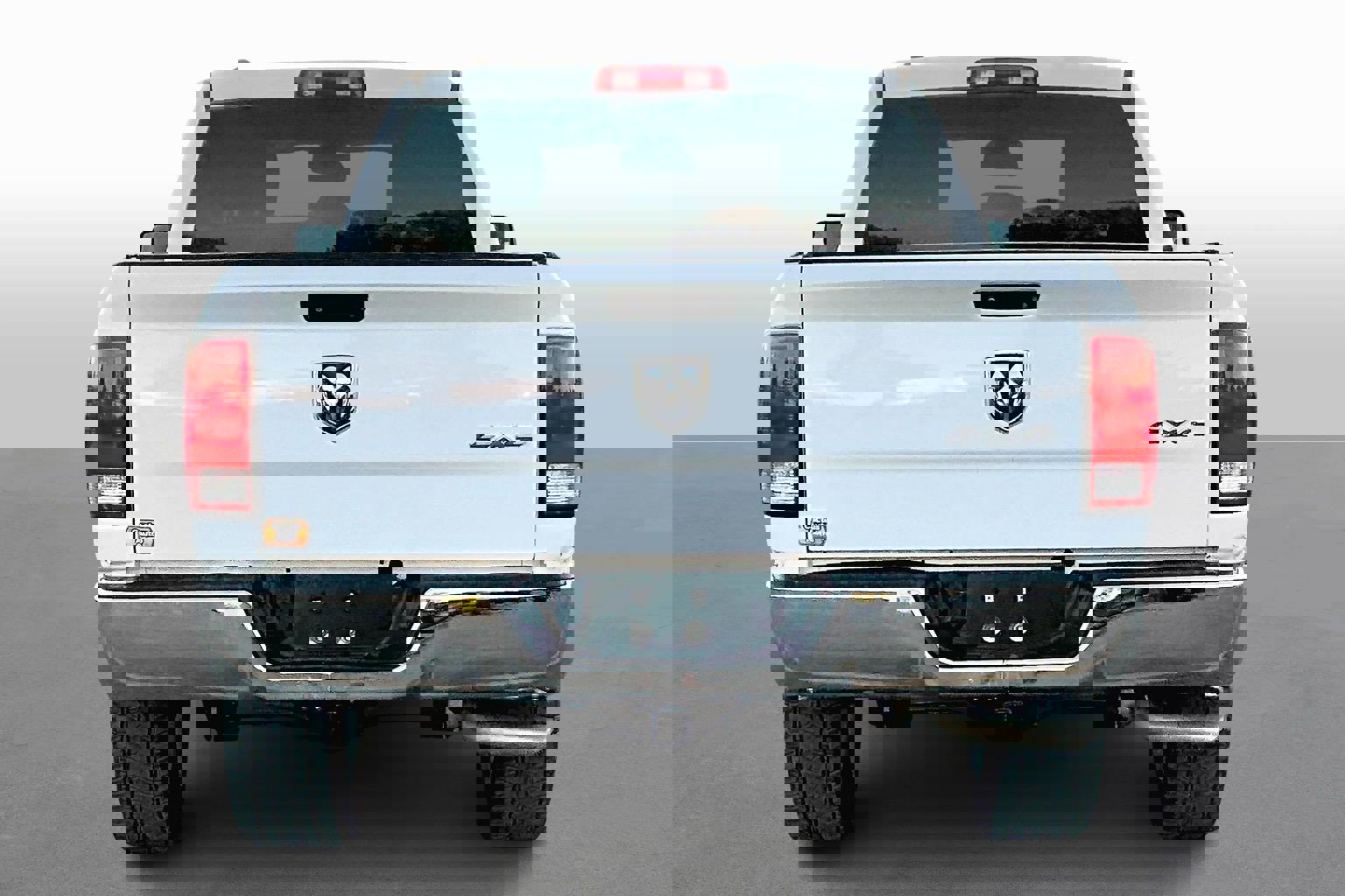 Used 2015 RAM 1500 Express image 4