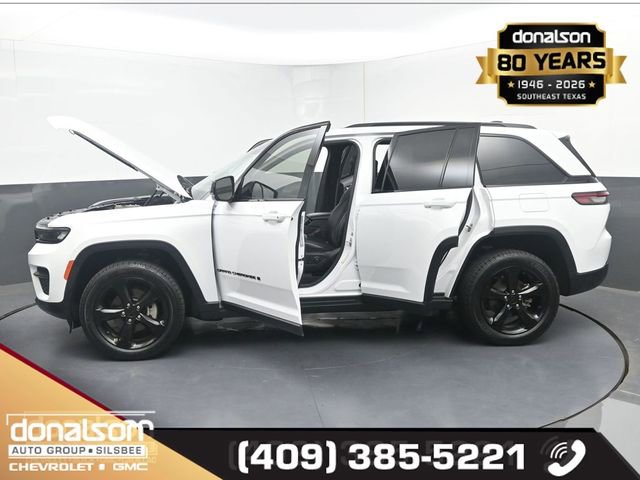 Used 2023 Jeep Grand Cherokee Altitude image 22