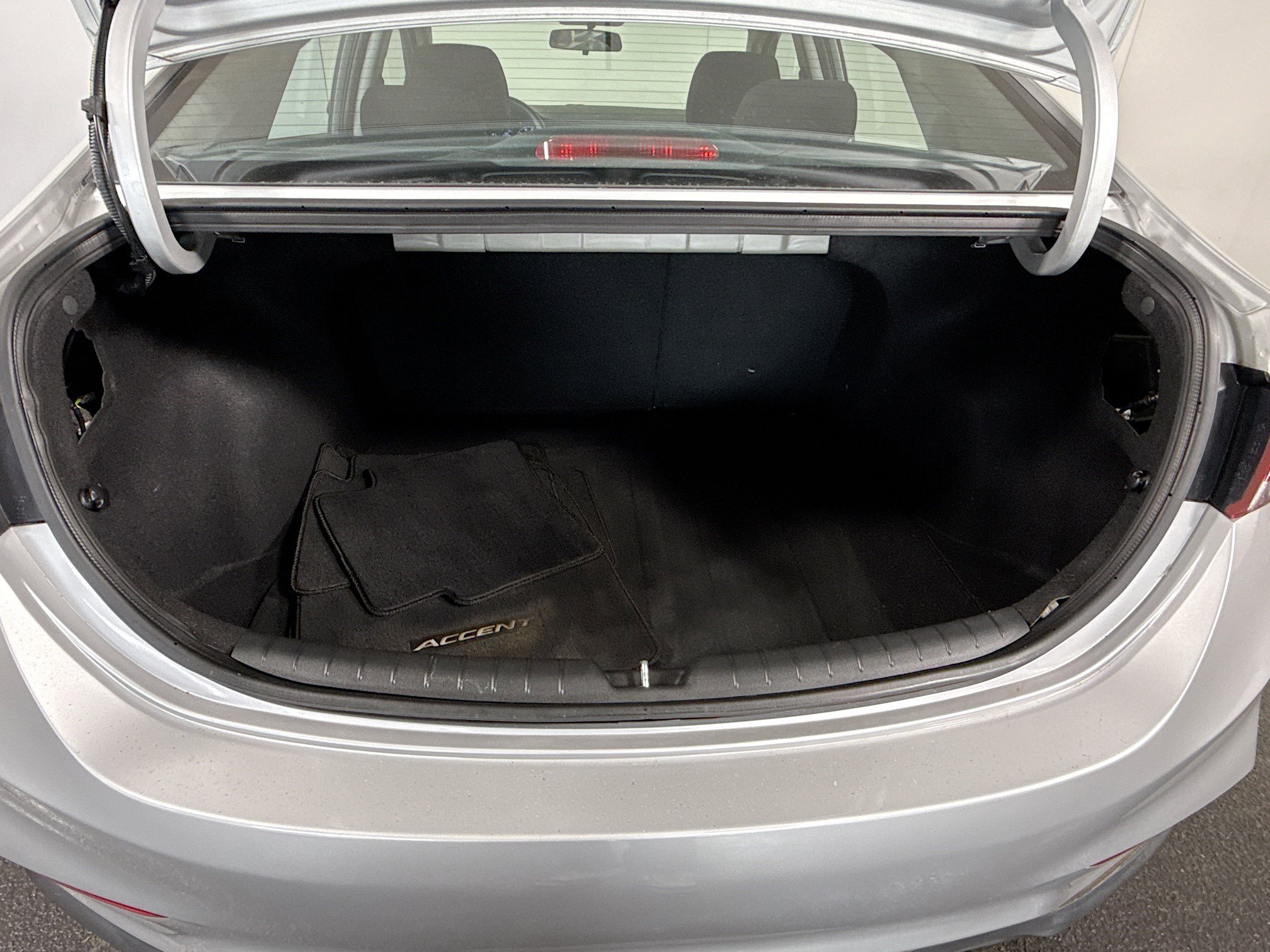 Used 2020 Hyundai Accent SE image 34