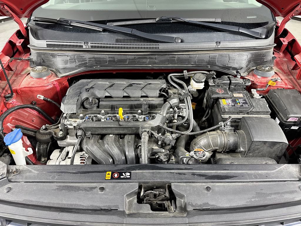 Used 2023 Hyundai Venue Limited image 31