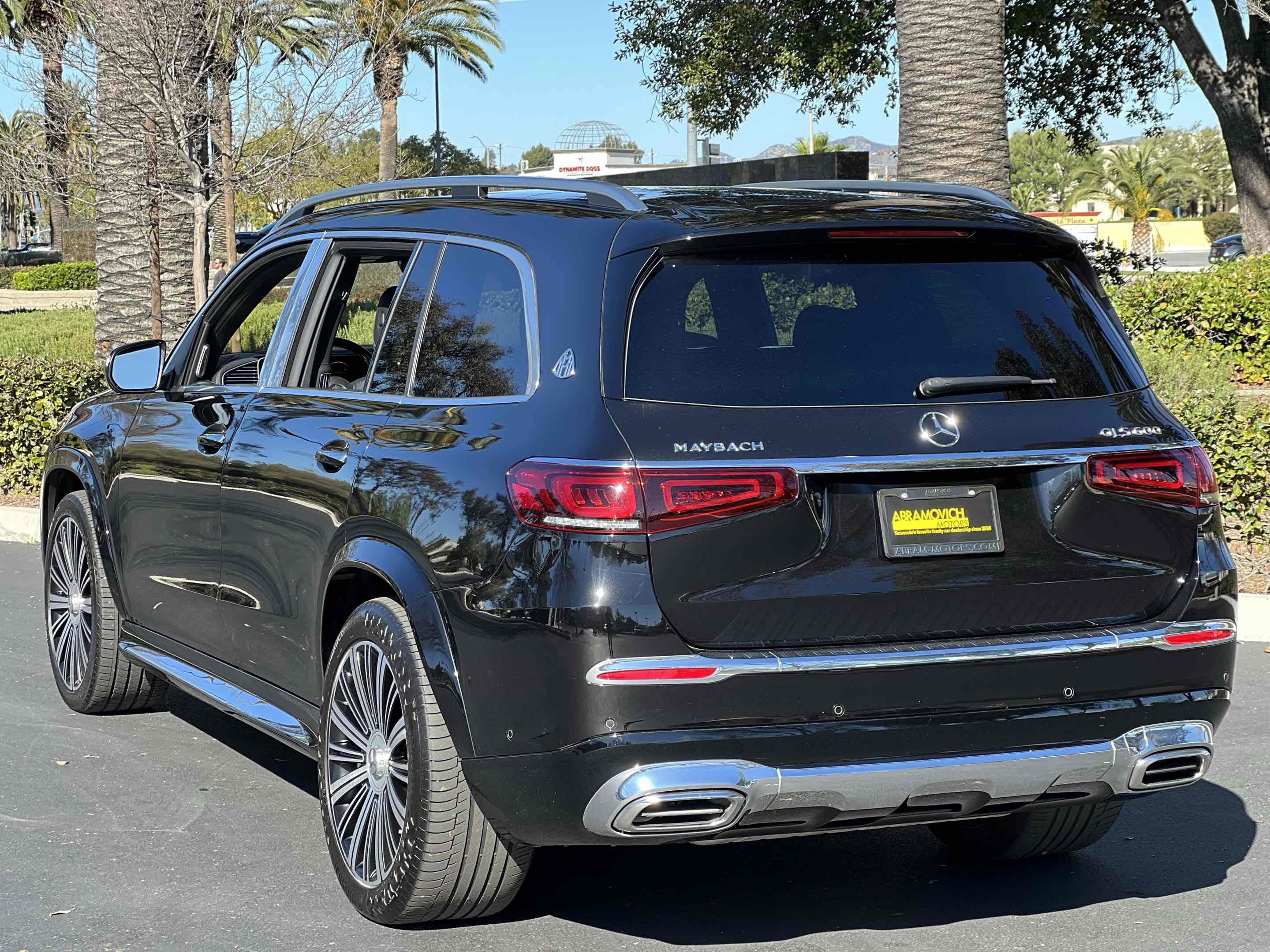 Used 2023 Mercedes-Benz Maybach GLS 600 4MATIC image 23