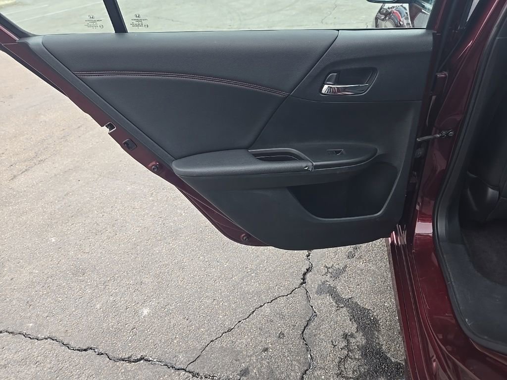Used 2017 Honda Accord Sport Special Edition image 24