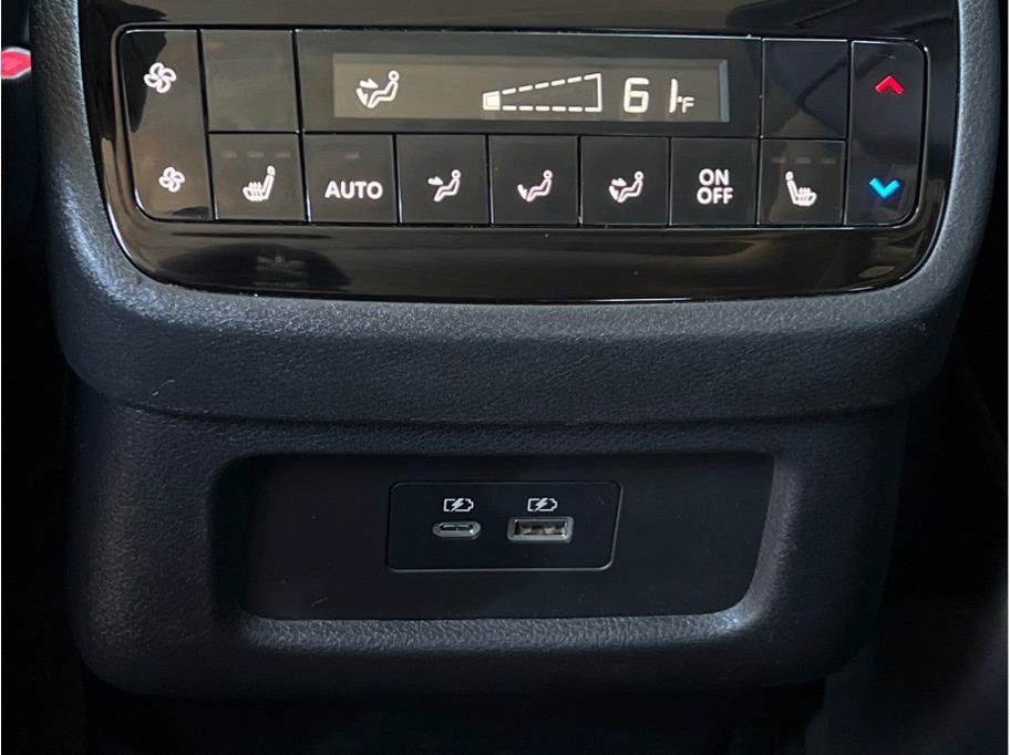 Used 2025 INFINITI QX60 Luxe FWD image 10