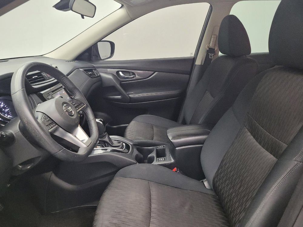 Used 2019 Nissan Rogue SV image 17