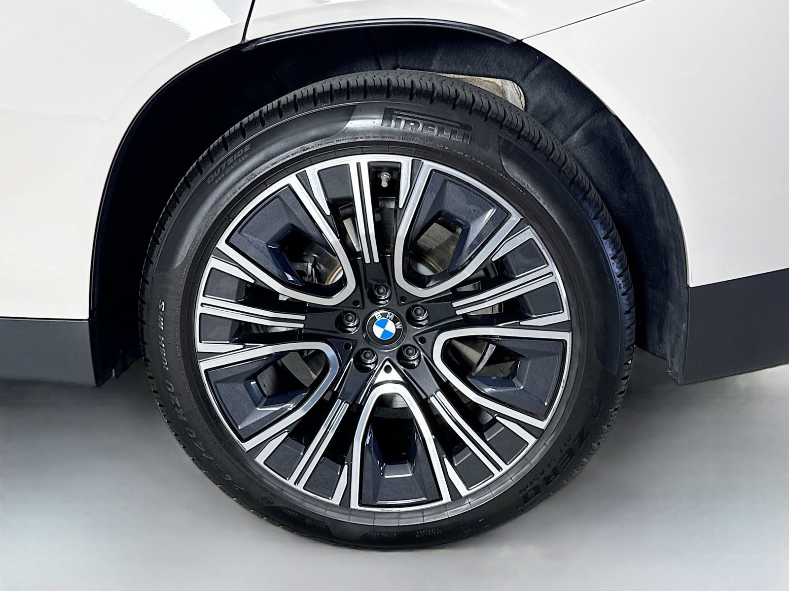 Used 2025 BMW X3 xDrive30i w/ Premium Package image 32