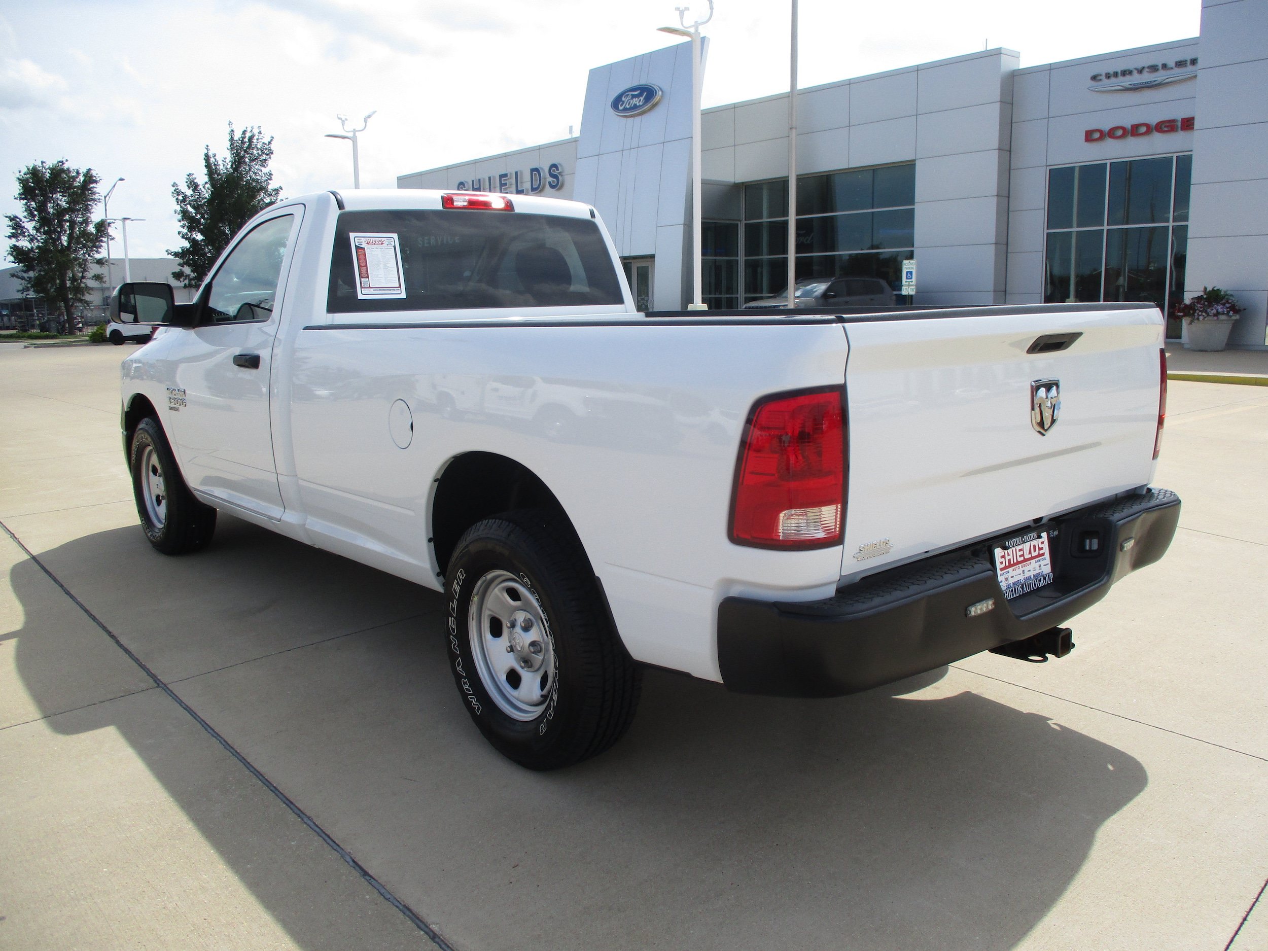 Used 2022 RAM 1500 Tradesman w/ Power & Remote Entry Group RWD image 3