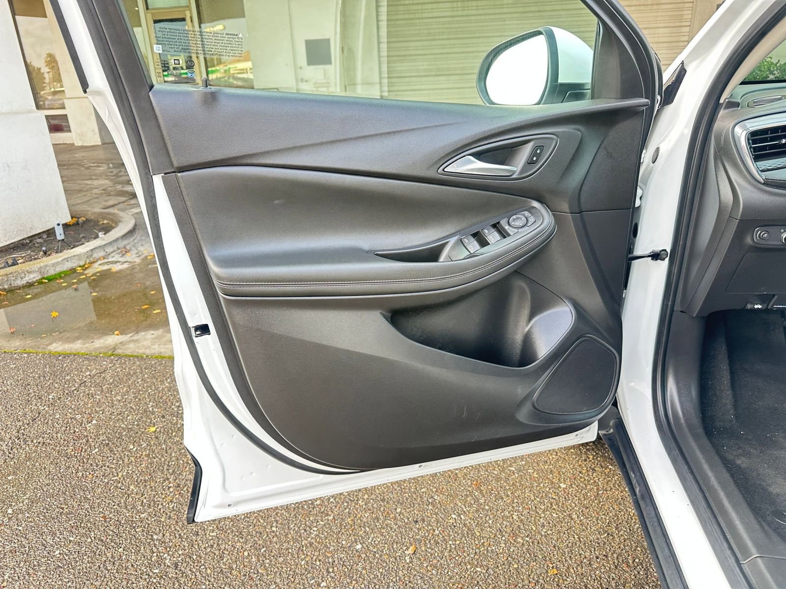 Used 2025 Buick Encore GX Preferred image 20