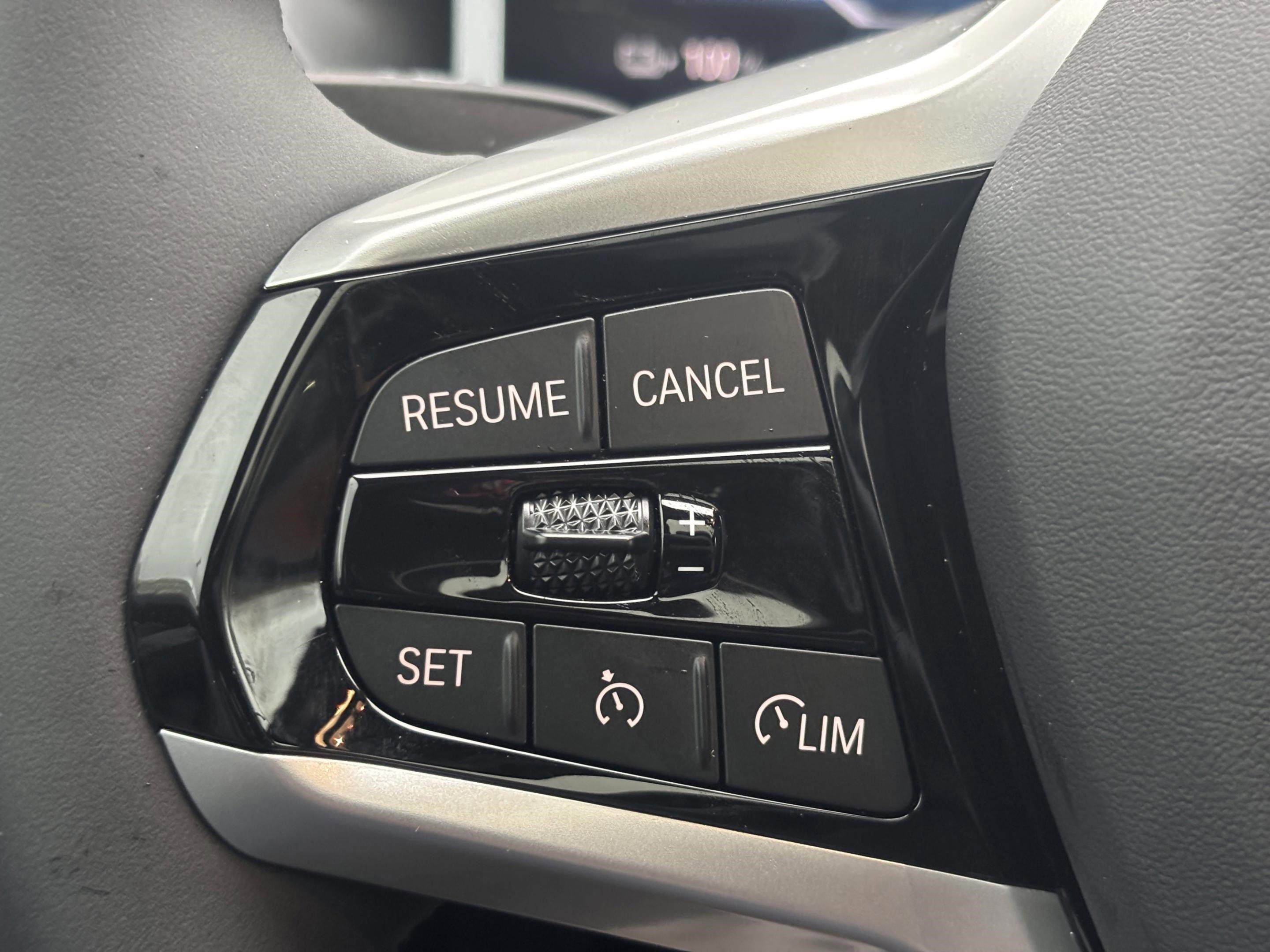 Used 2026 BMW i4 eDrive40 w/ Parking Assistance Package RWD image 11