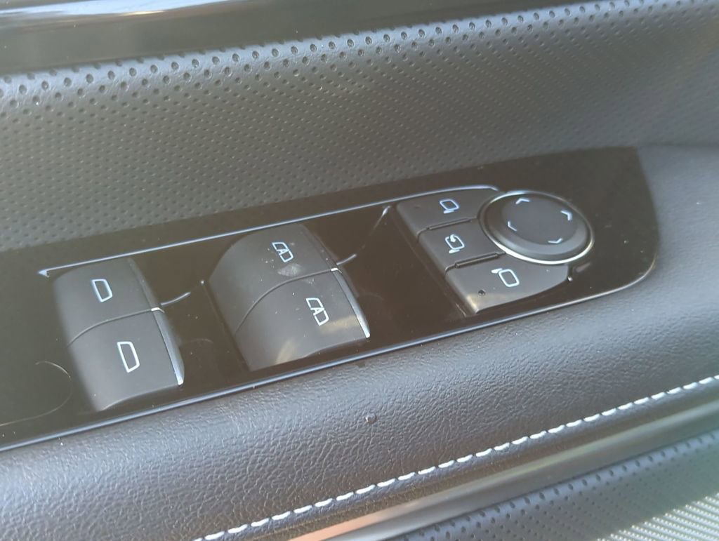 New 2024 GMC Sierra EV Denali image 23