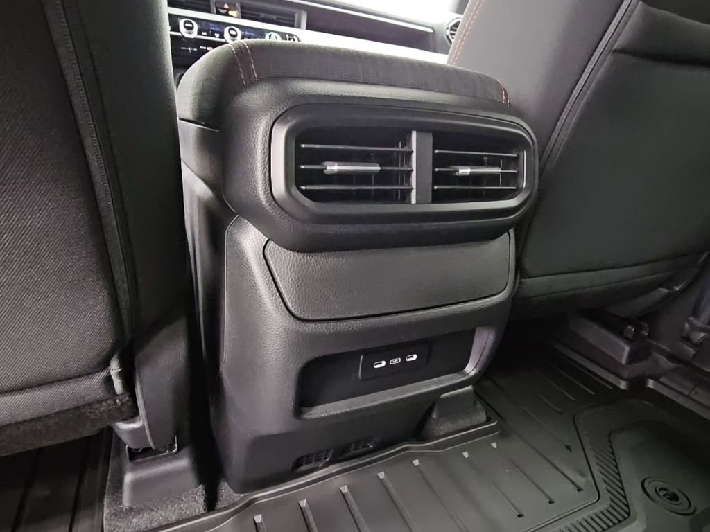 New 2025 Honda Pilot Sport image 28