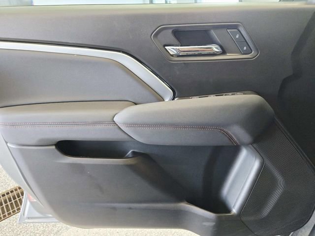Used 2024 Chevrolet Colorado Z71 w/ Z71 Convenience Package 2 image 31