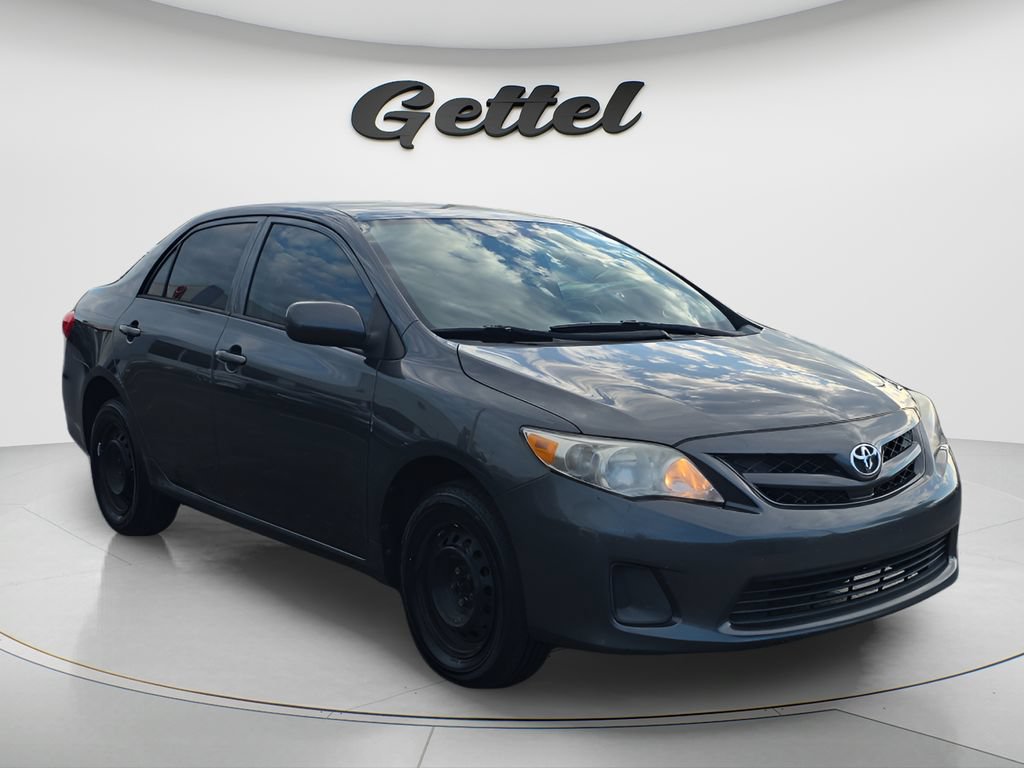 Used 2013 Toyota Corolla L FWD image 2