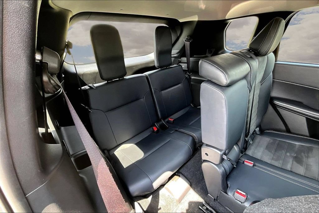 Used 2025 Mitsubishi Outlander SE FWD image 26