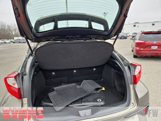 Used 2021 Toyota C-HR LE image 27