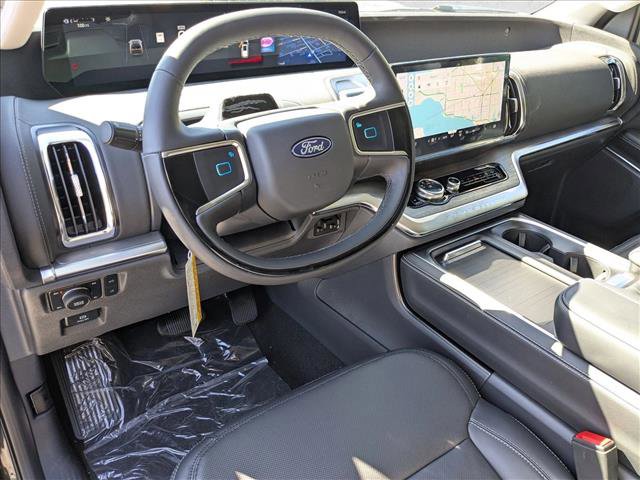 New 2025 Ford Expedition Max Platinum w/ Driver's Package image 3