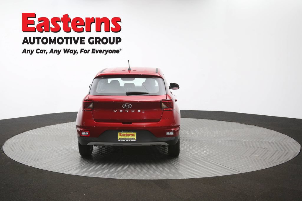 Used 2025 Hyundai Venue SE FWD image 35