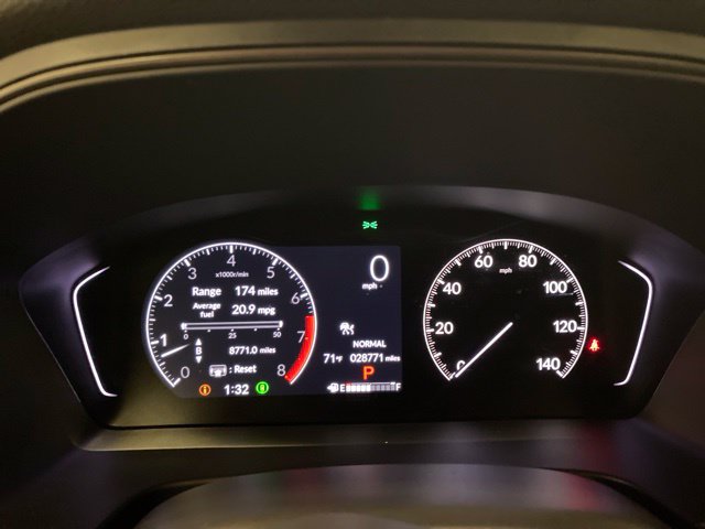 Certified 2025 Honda Pilot TrailSport image 9