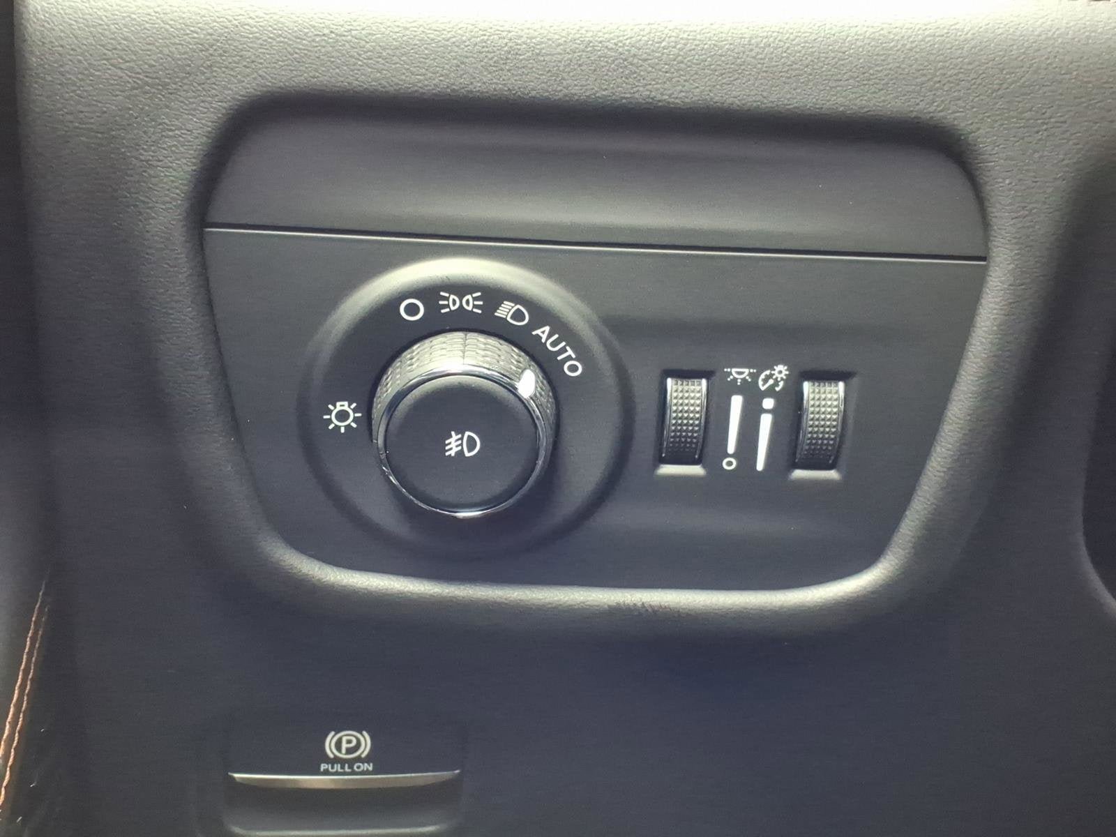 New 2026 Jeep Grand Cherokee Summit AWD/4WD image 6