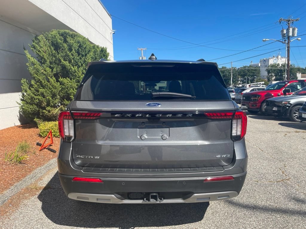 Certified 2026 Ford Explorer Active w/ Active Comfort Package AWD/4WD image 9