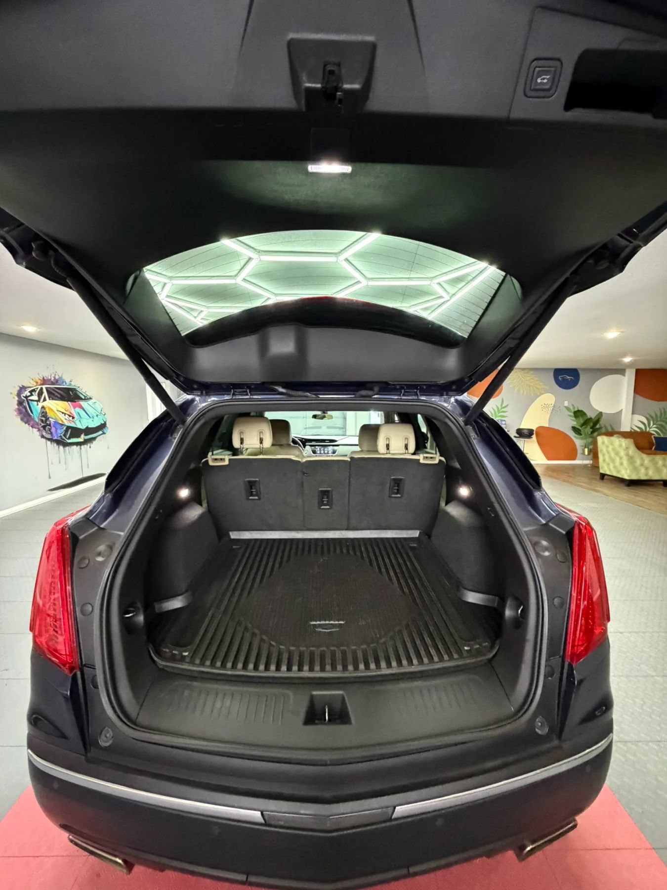 Used 2019 Cadillac XT5 FWD image 29