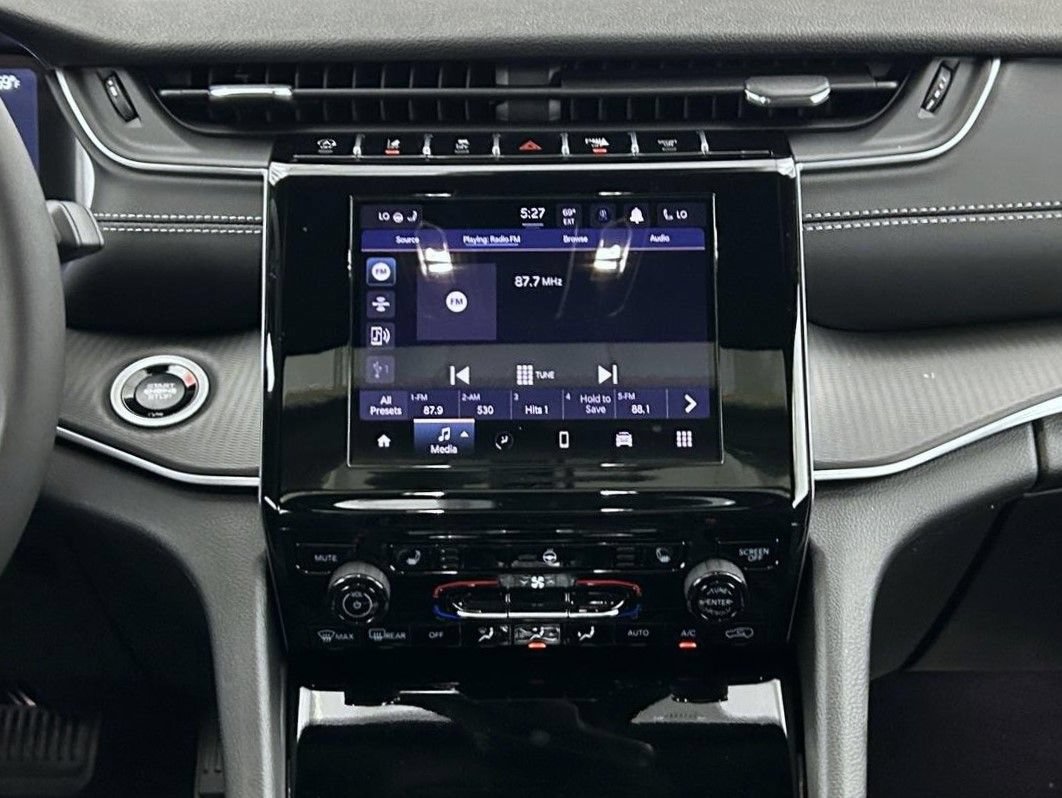New 2026 Jeep Grand Cherokee L Laredo AWD/4WD image 12