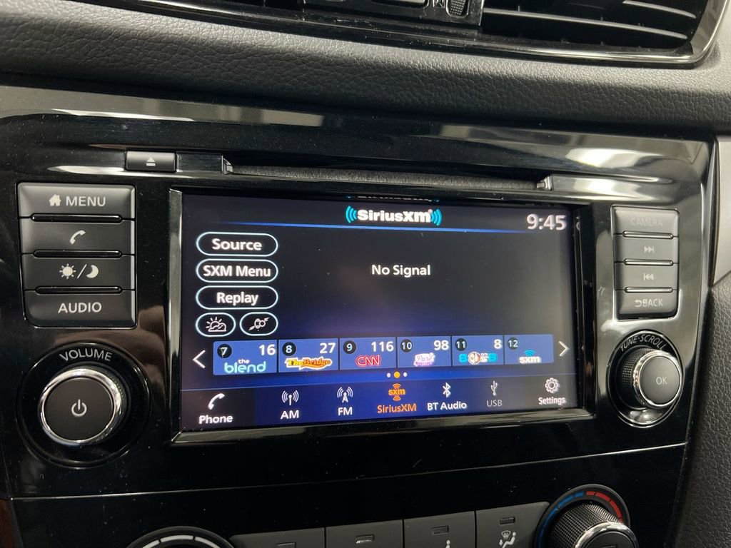 Used 2021 Nissan Rogue Sport S image 14