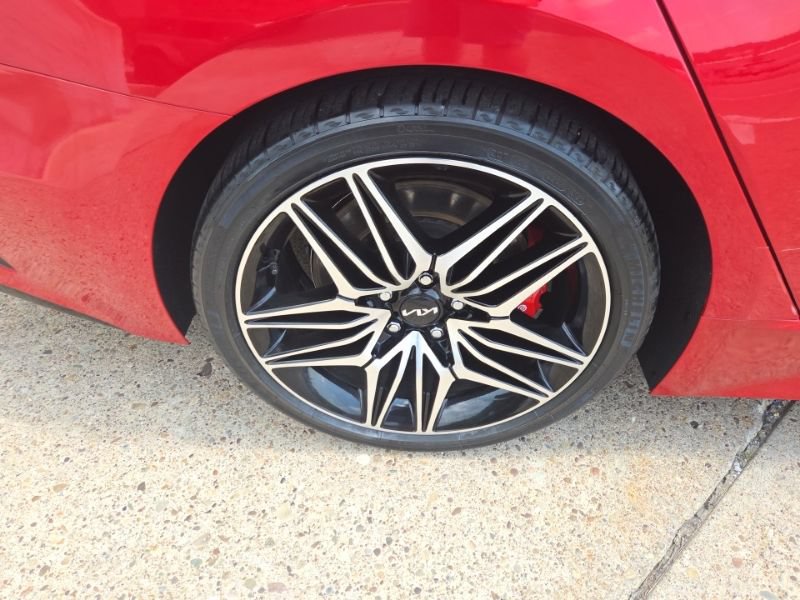 Used 2023 Kia Stinger GT2 AWD/4WD image 9