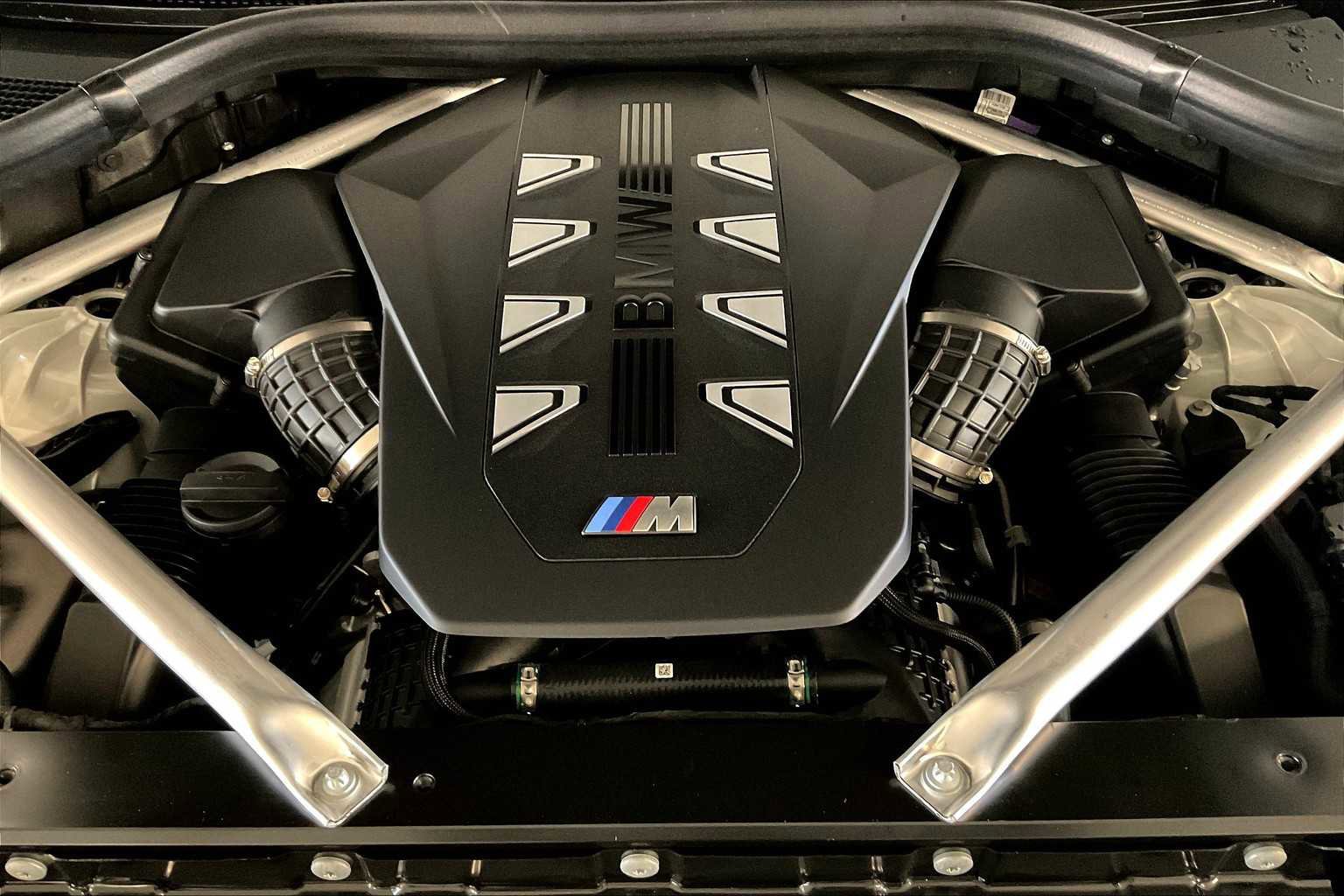 New 2026 BMW X6 M60i image 17