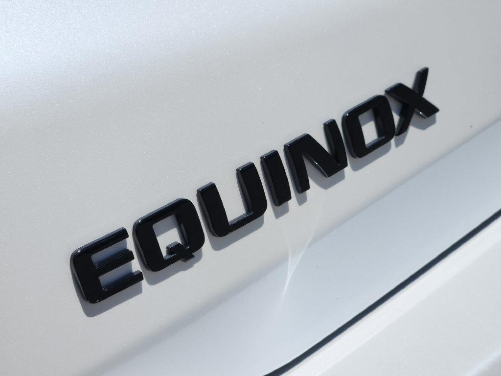 Used 2024 Chevrolet Equinox RS FWD image 12