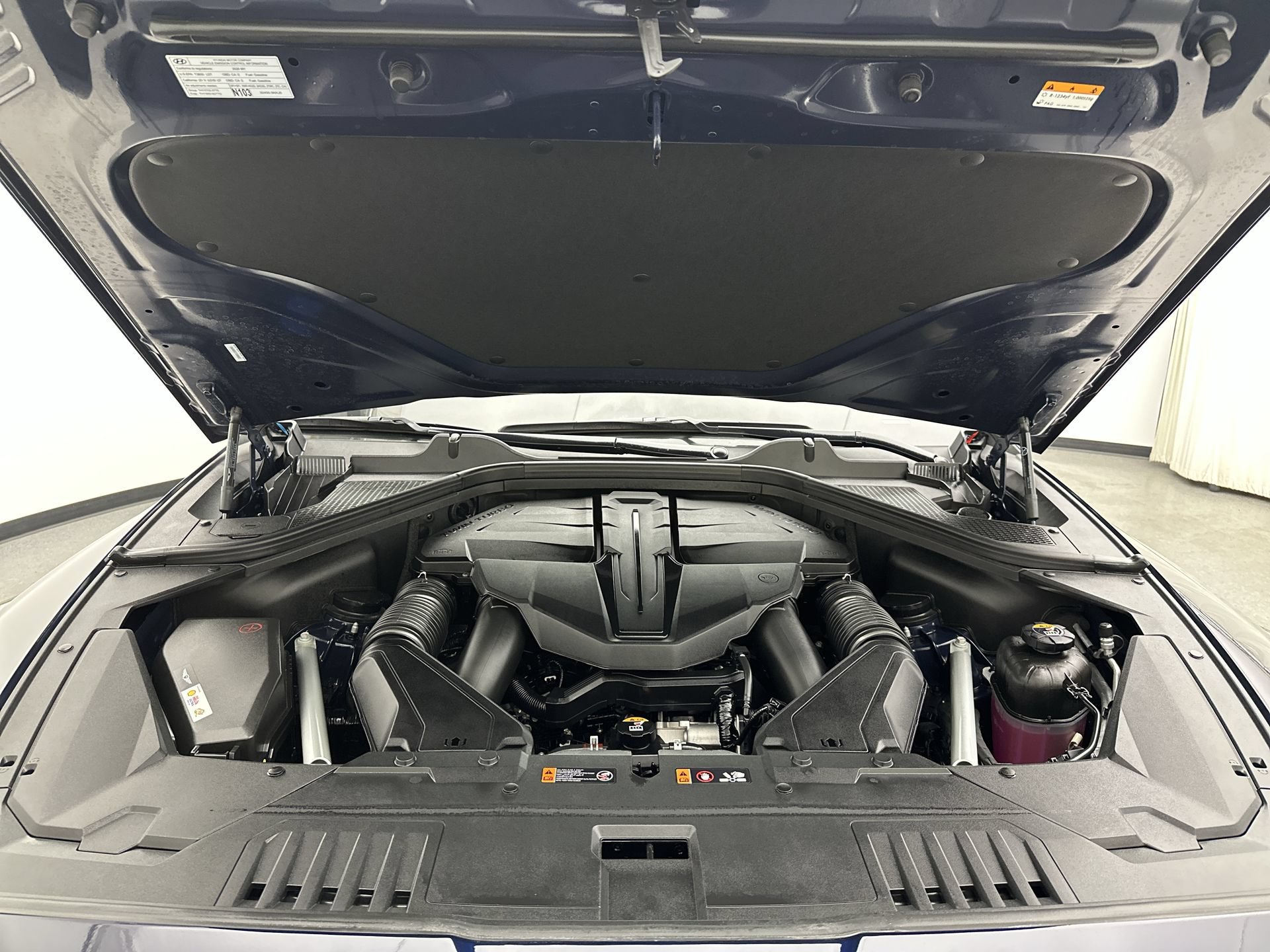 Certified 2026 Genesis GV80 3.5T Advanced AWD/4WD image 27