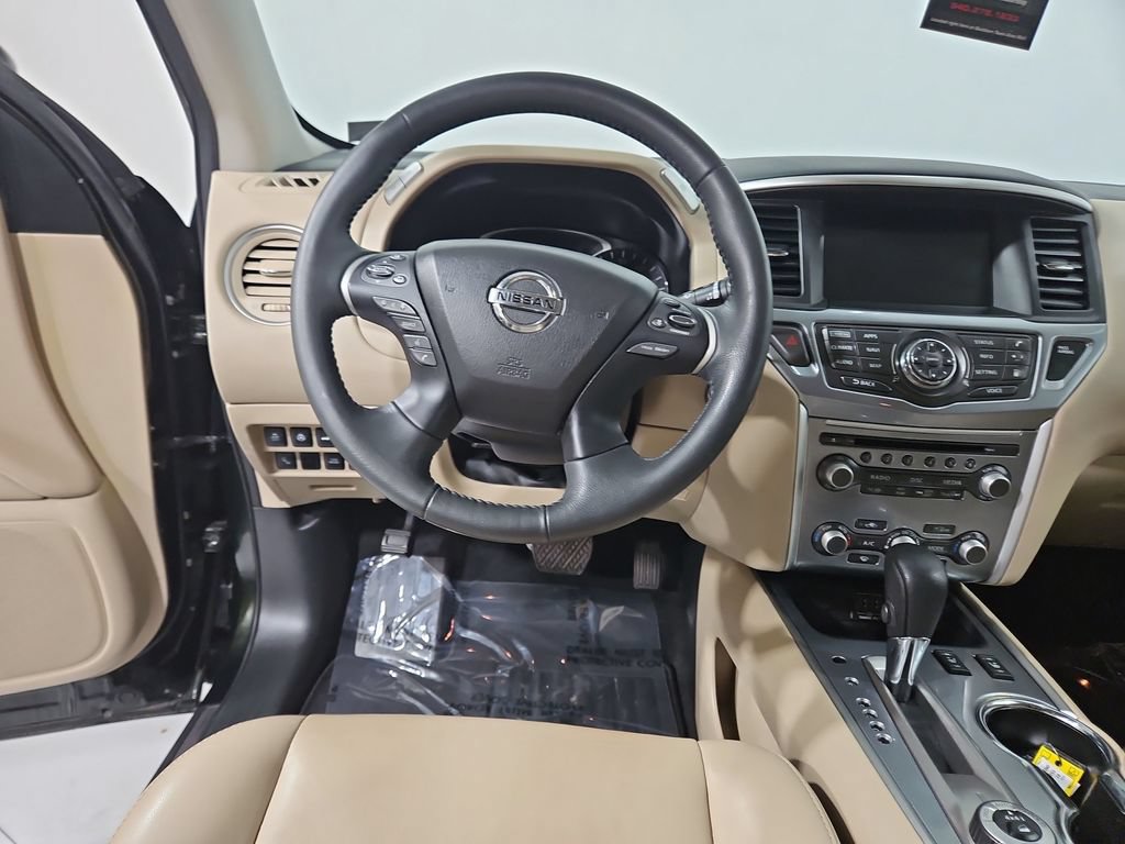 Used 2018 Nissan Pathfinder SL AWD/4WD image 14