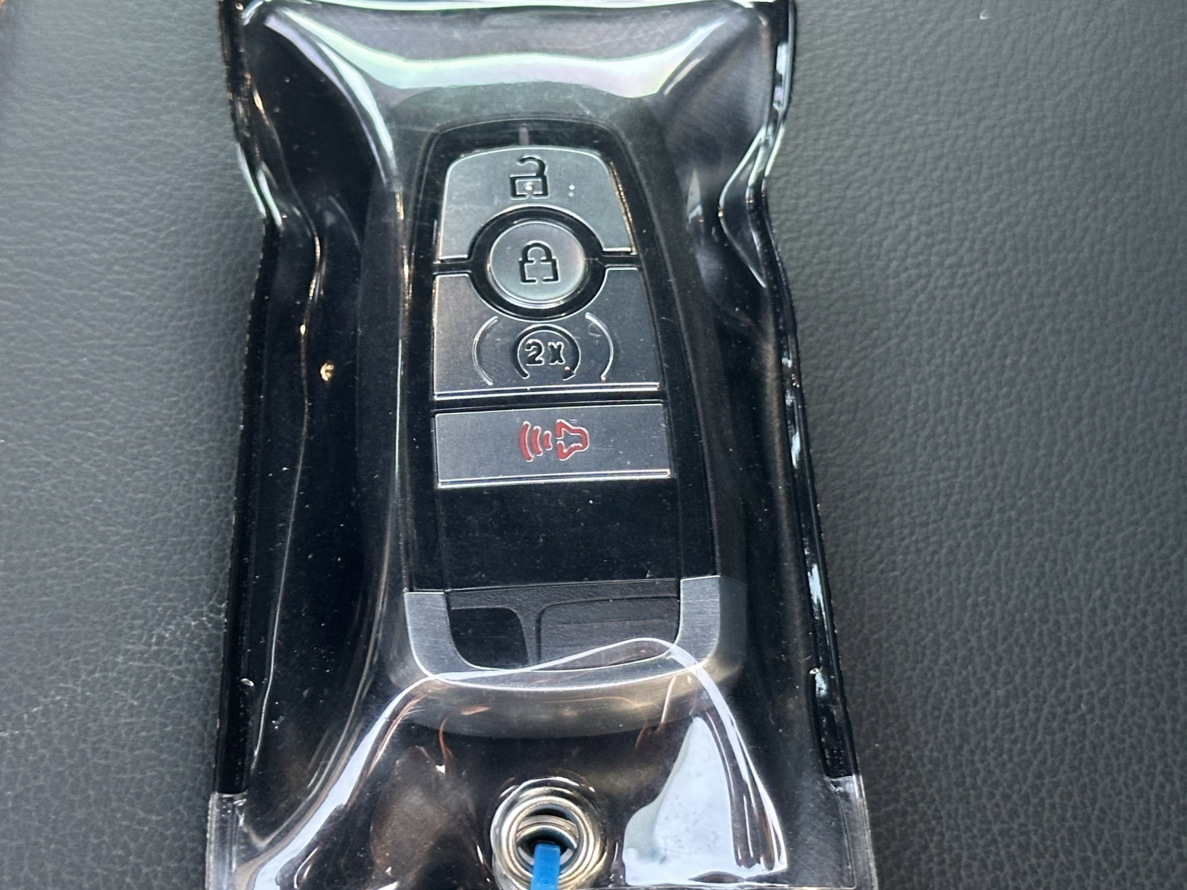 Used 2023 Ford Bronco Badlands image 40