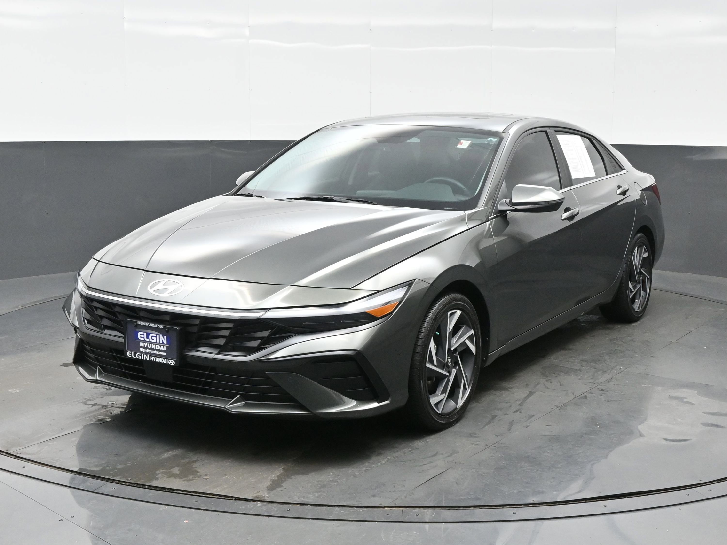 Certified 2024 Hyundai Elantra Limited image 1