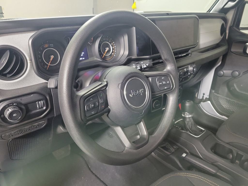 Used 2024 Jeep Wrangler Sport AWD/4WD image 12
