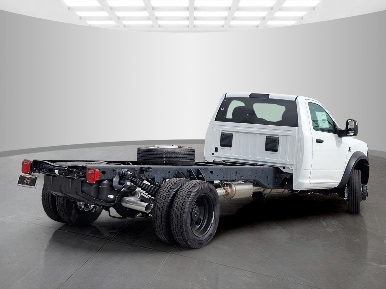New 2026 RAM 5500 Tradesman AWD/4WD image 5