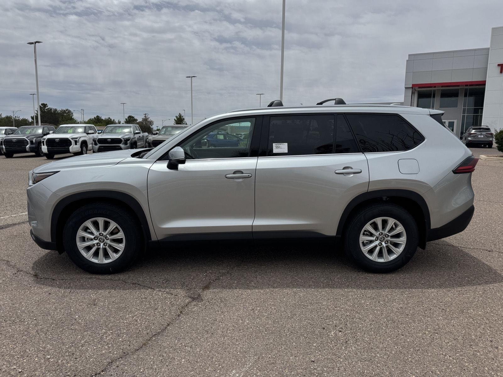 New 2026 Toyota Grand Highlander AWD image 3