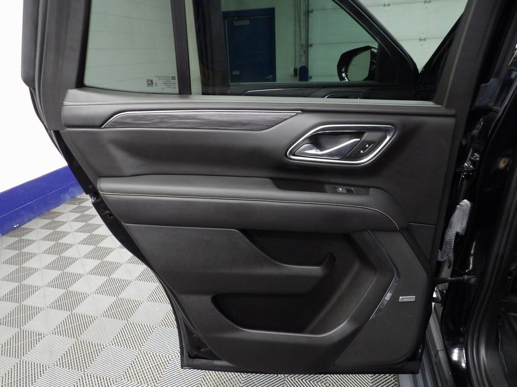 Used 2023 GMC Yukon SLT image 55