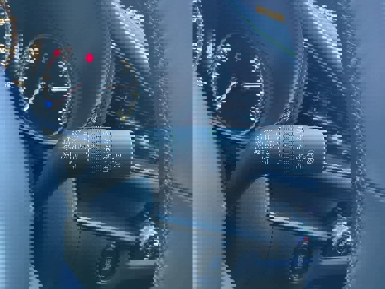 New 2025 MAZDA CX-30 AWD 2.5 S w/ Select Sport Pkg image 23