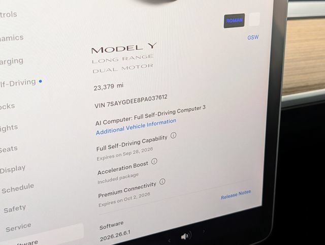 Used 2023 Tesla Model Y Long Range AWD/4WD image 23