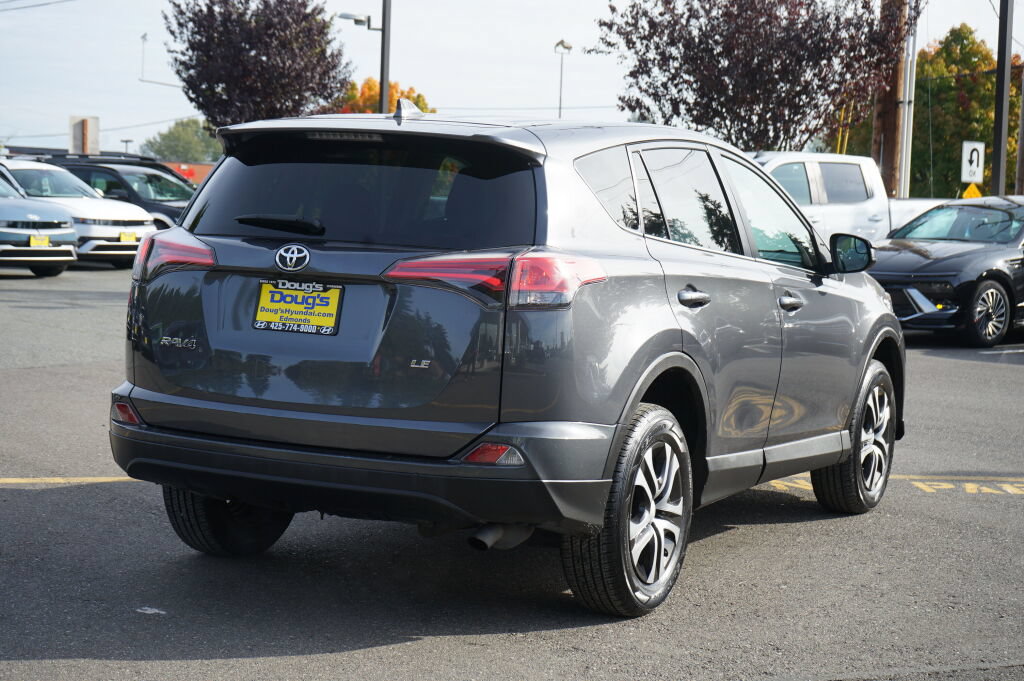 Used 2018 Toyota RAV4 LE w/ All Weather Liner Package FWD image 3